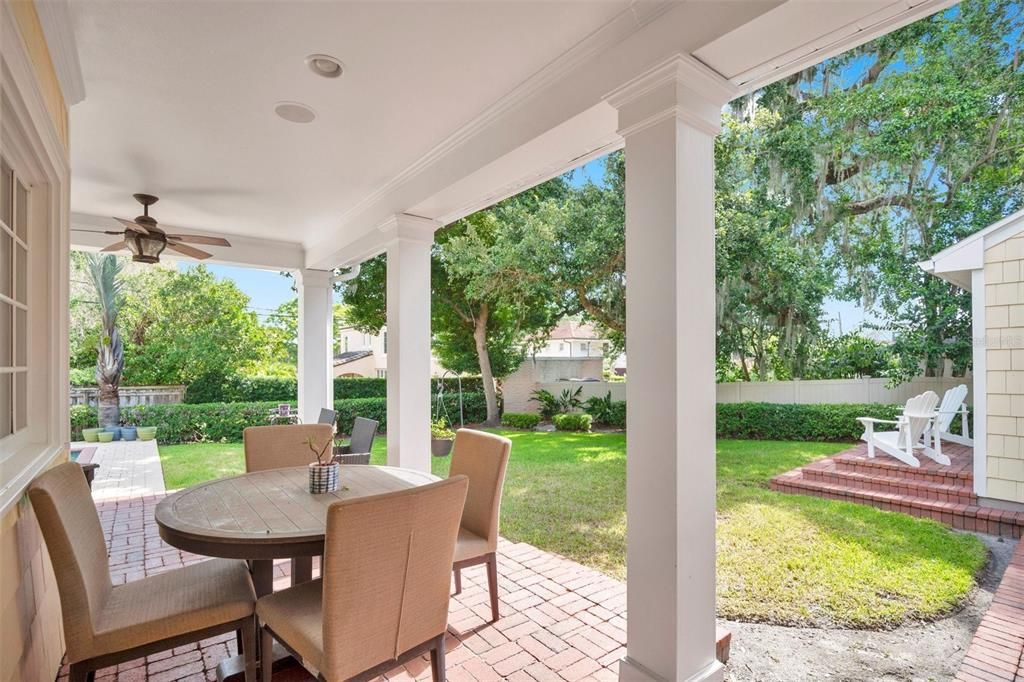 En Venta: $1,875,000 (5 camas, 4 baños, 4339 Pies cuadrados)