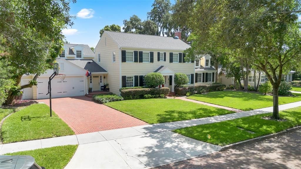 En Venta: $1,875,000 (5 camas, 4 baños, 4339 Pies cuadrados)