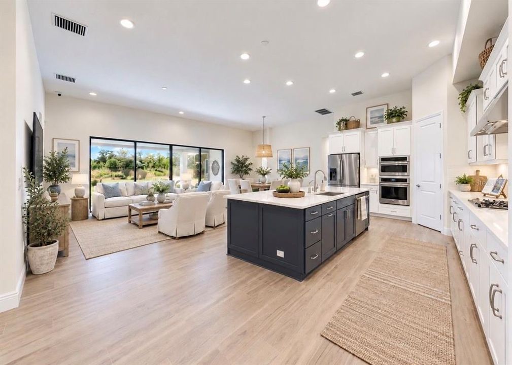 For Sale: $799,000 (4 beds, 3 baths, 3189 Square Feet)