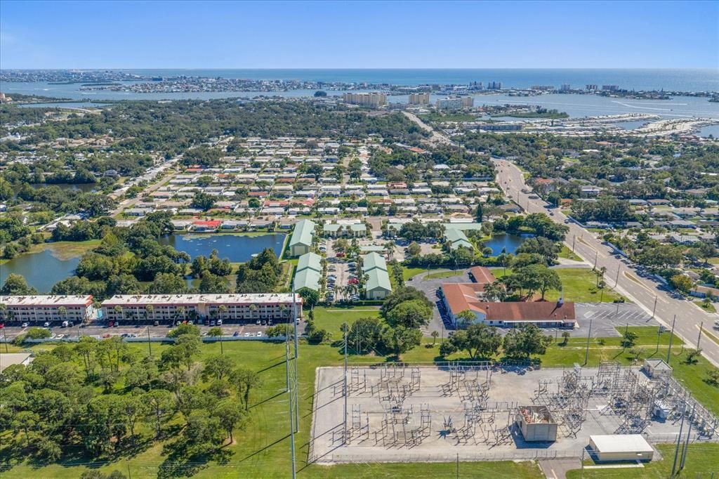 For Sale: $224,999 (2 beds, 2 baths, 928 Square Feet)