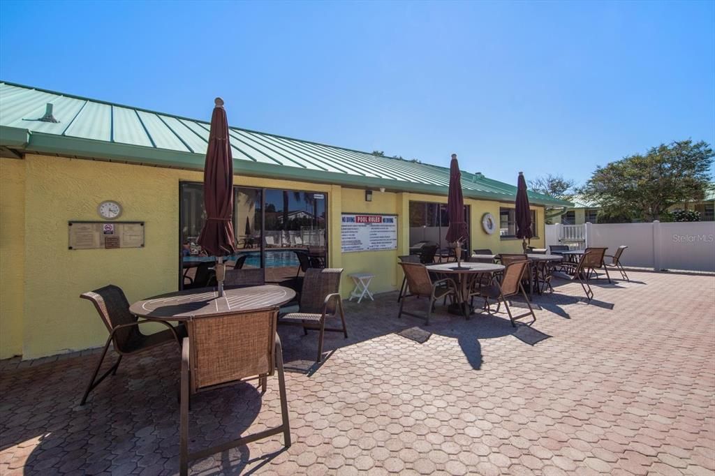 For Sale: $224,999 (2 beds, 2 baths, 928 Square Feet)