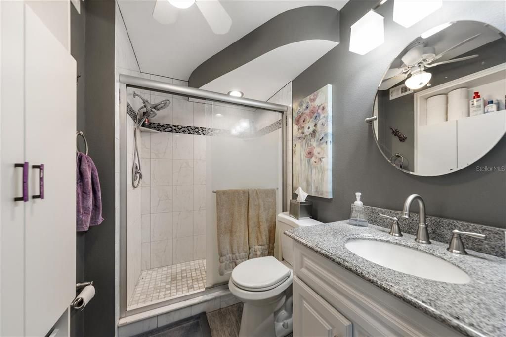 For Sale: $224,999 (2 beds, 2 baths, 928 Square Feet)