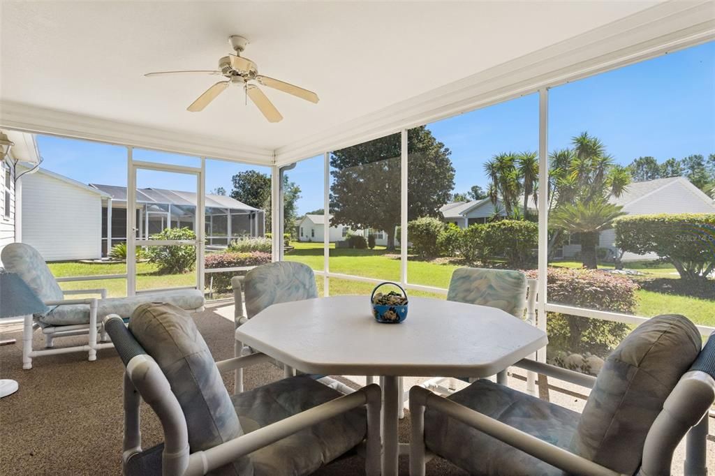 For Sale: $309,000 (2 beds, 2 baths, 1148 Square Feet)