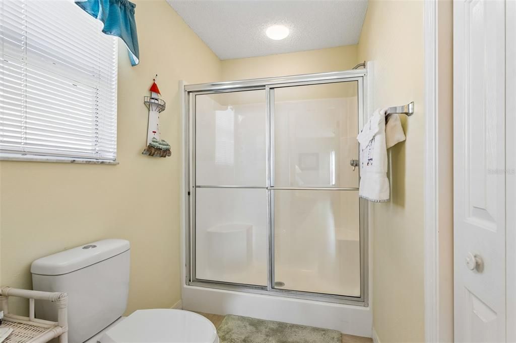 For Sale: $309,000 (2 beds, 2 baths, 1148 Square Feet)