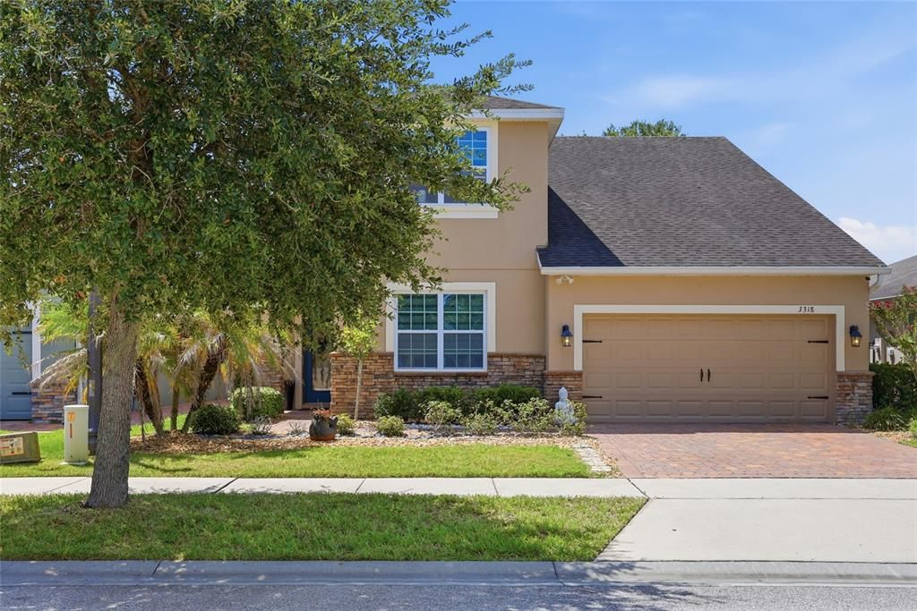 For Rent: $3,600 (5 beds, 3 baths, 3208 Square Feet)