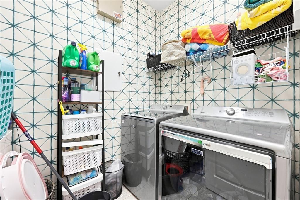 For Rent: $3,600 (5 beds, 3 baths, 3208 Square Feet)