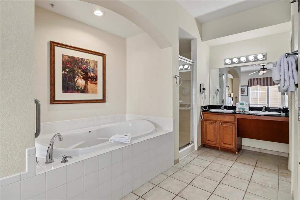 For Sale: $150,000 (3 beds, 2 baths, 1231 Square Feet)