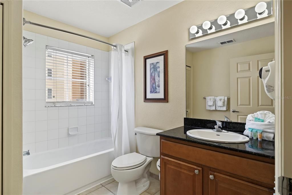 For Sale: $150,000 (3 beds, 2 baths, 1231 Square Feet)
