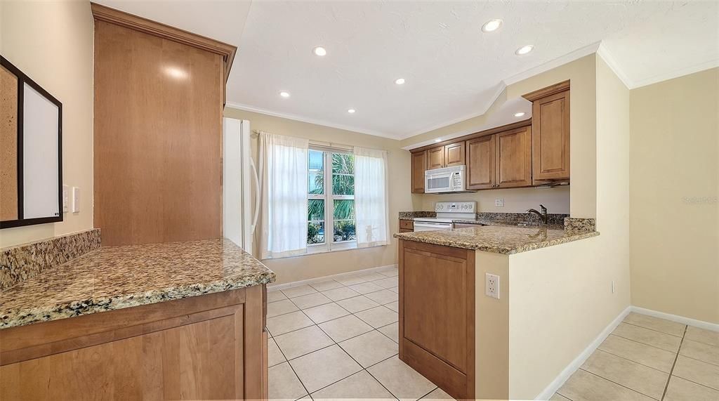 En Venta: $389,500 (2 camas, 2 baños, 1376 Pies cuadrados)