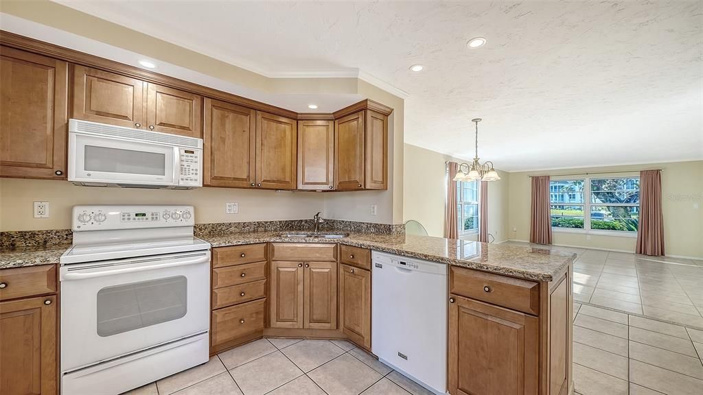 En Venta: $389,500 (2 camas, 2 baños, 1376 Pies cuadrados)