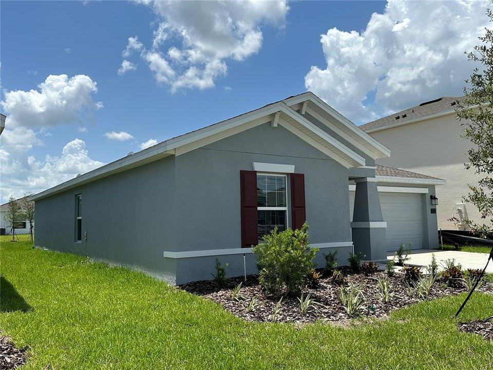 For Rent: $1,950 (3 beds, 2 baths, 1562 Square Feet)