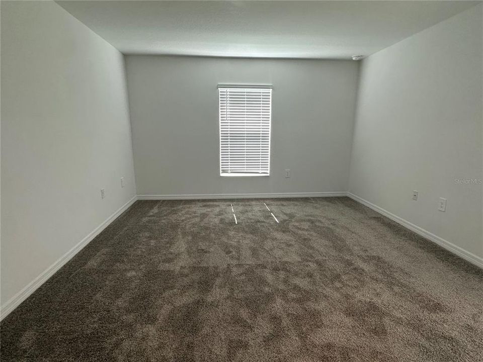For Rent: $1,950 (3 beds, 2 baths, 1562 Square Feet)