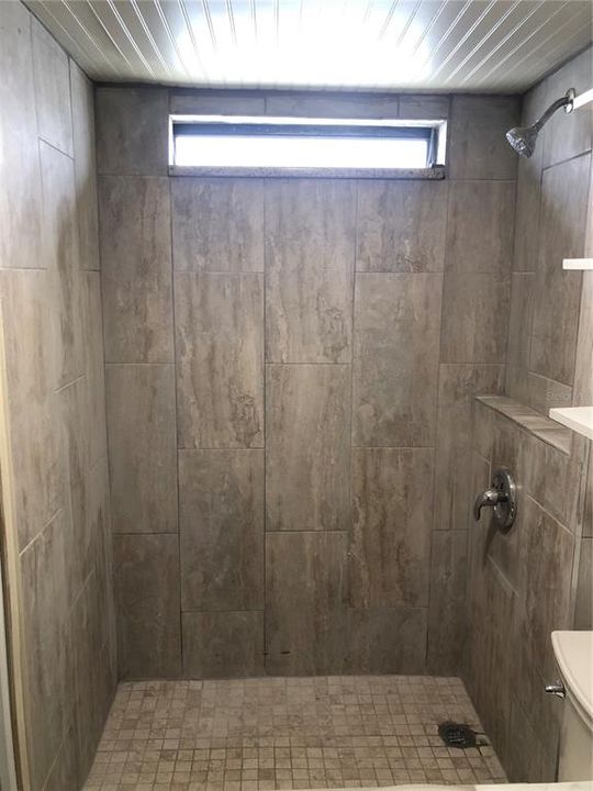 En Venta: $129,999 (2 camas, 2 baños, 840 Pies cuadrados)