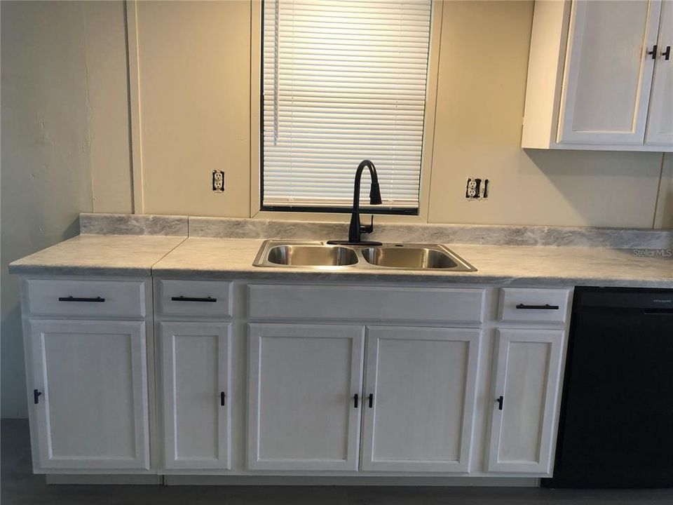 En Venta: $129,999 (2 camas, 2 baños, 840 Pies cuadrados)
