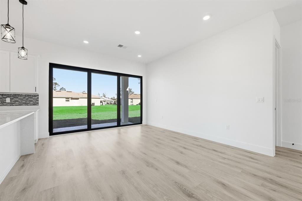 For Sale: $399,900 (4 beds, 3 baths, 2222 Square Feet)