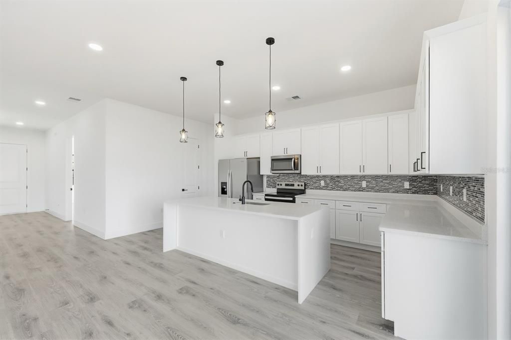 For Sale: $399,900 (4 beds, 3 baths, 2222 Square Feet)