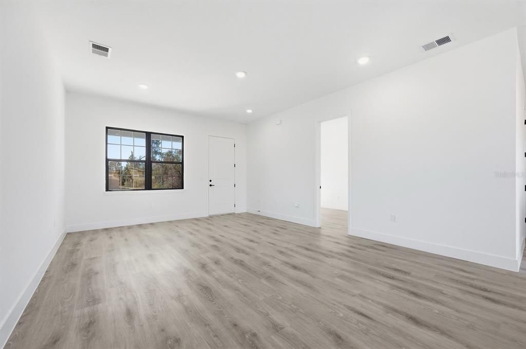 For Sale: $399,900 (4 beds, 3 baths, 2222 Square Feet)