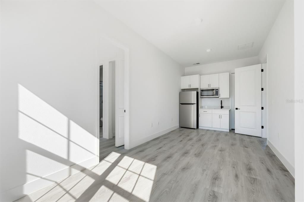 For Sale: $399,900 (4 beds, 3 baths, 2222 Square Feet)