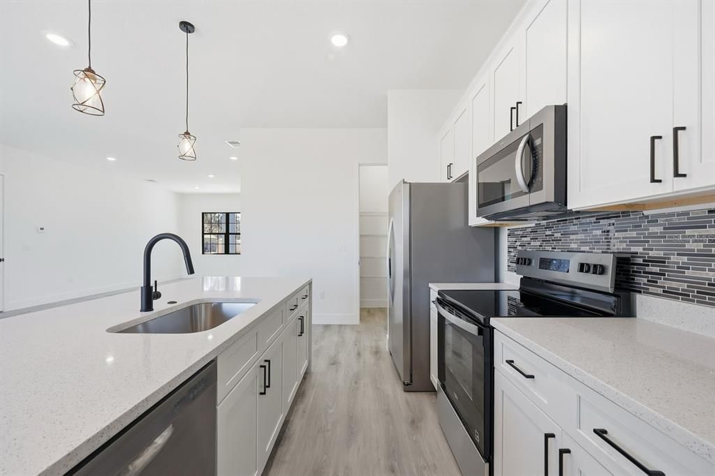 For Sale: $399,900 (4 beds, 3 baths, 2222 Square Feet)