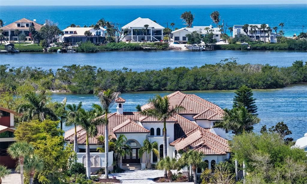 For Sale: $4,590,000 (5 beds, 5 baths, 5279 Square Feet)