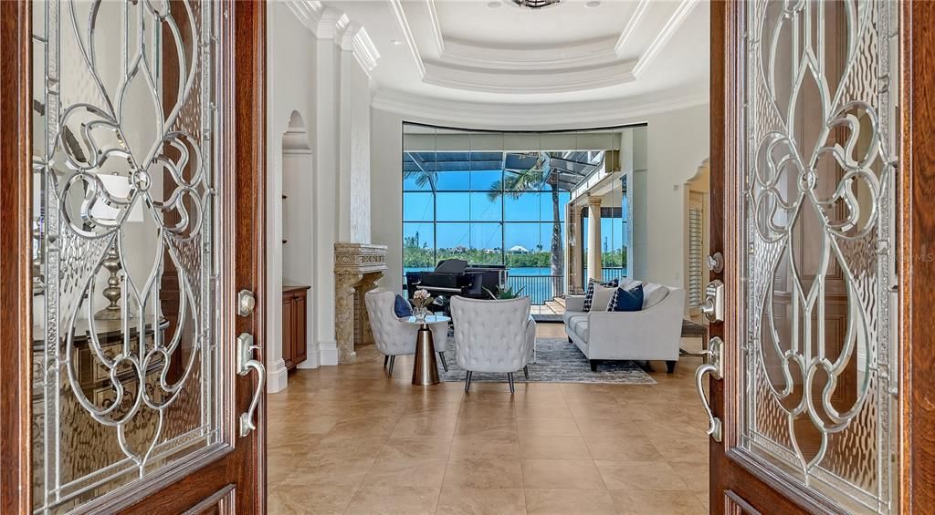 For Sale: $4,590,000 (5 beds, 5 baths, 5279 Square Feet)