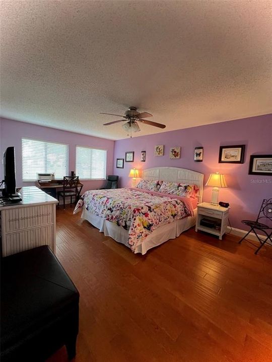 В аренду: $3,800 (2 спален, 2 ванн, 1145 Квадратных фут)