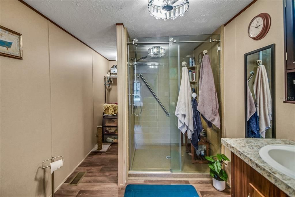 На продажу: $209,500 (3 спален, 2 ванн, 1292 Квадратных фут)