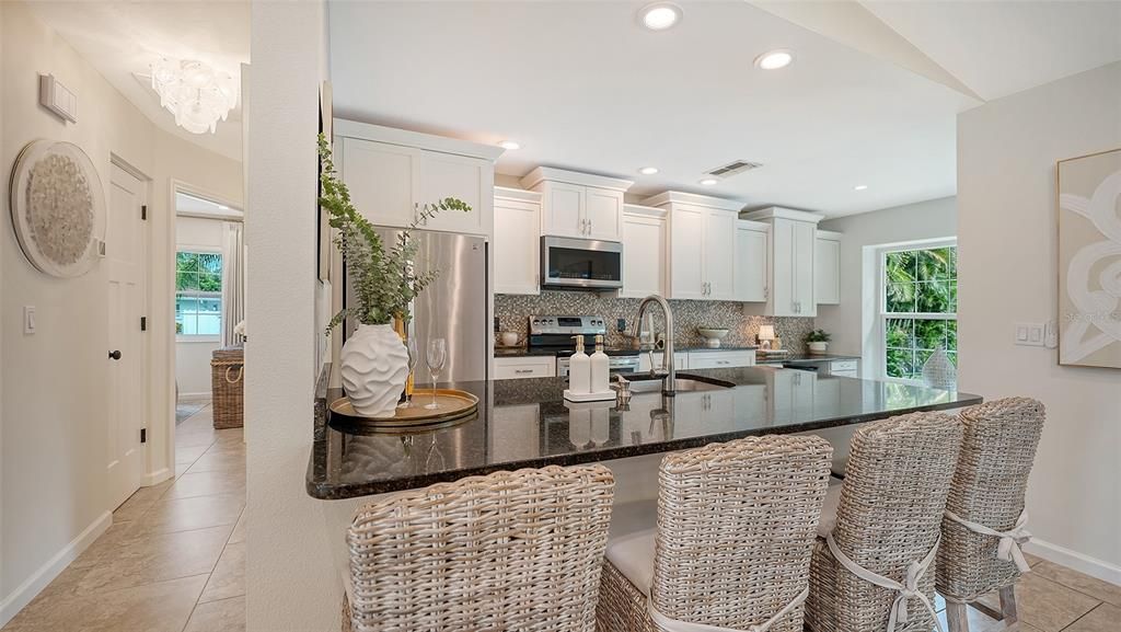 For Sale: $871,500 (3 beds, 2 baths, 1651 Square Feet)