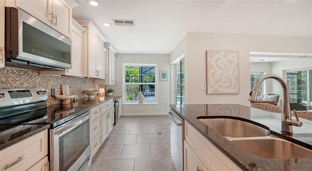 For Sale: $871,500 (3 beds, 2 baths, 1651 Square Feet)
