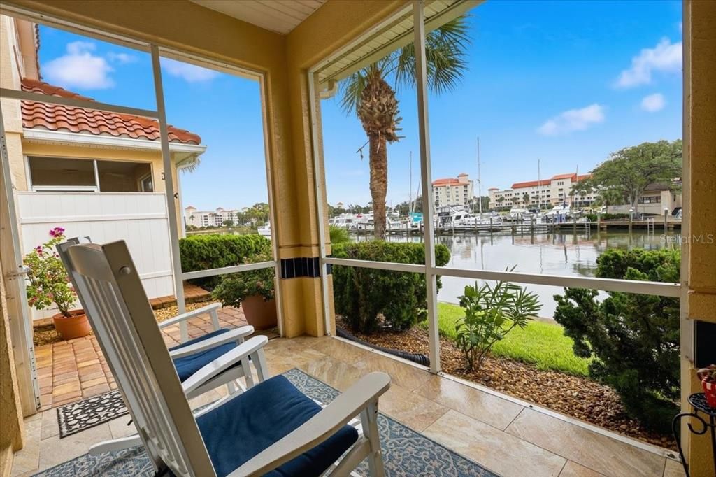 En Venta: $549,900 (3 camas, 2 baños, 2223 Pies cuadrados)
