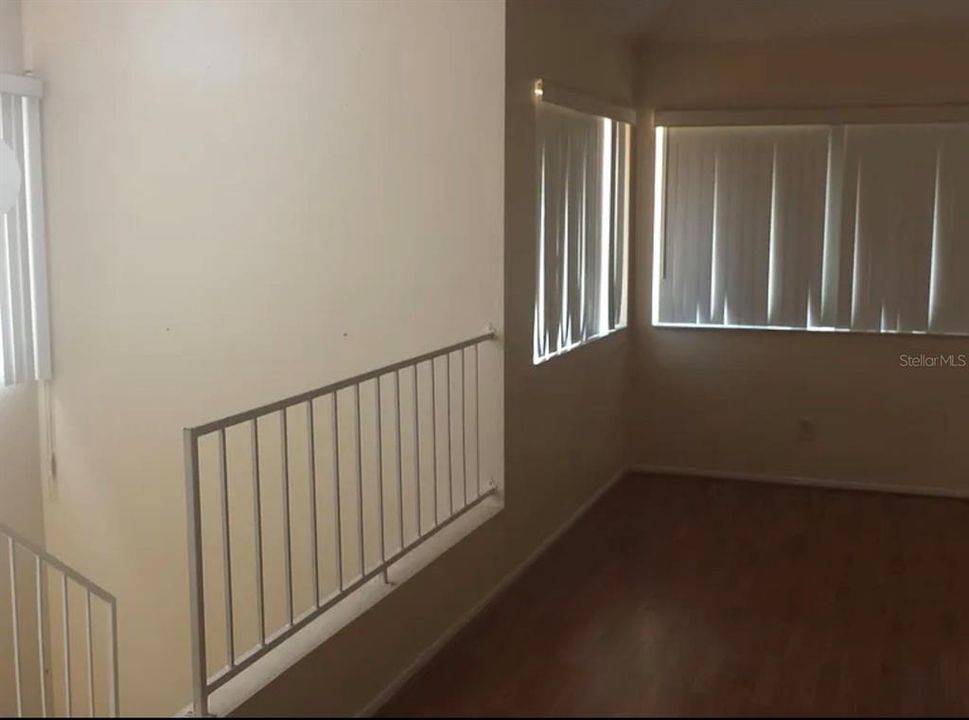 For Sale: $115,000 (2 beds, 1 baths, 559 Square Feet)
