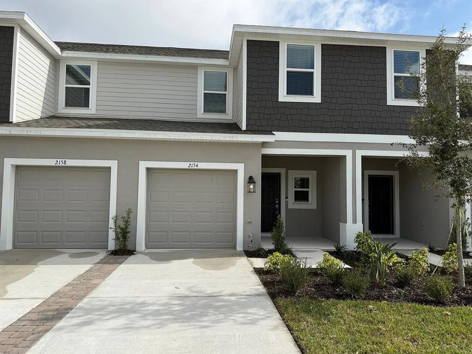 For Rent: $1,975 (3 beds, 2 baths, 1373 Square Feet)