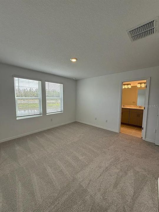 For Rent: $1,975 (3 beds, 2 baths, 1373 Square Feet)