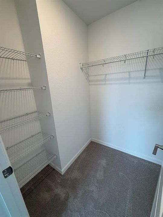For Rent: $1,975 (3 beds, 2 baths, 1373 Square Feet)