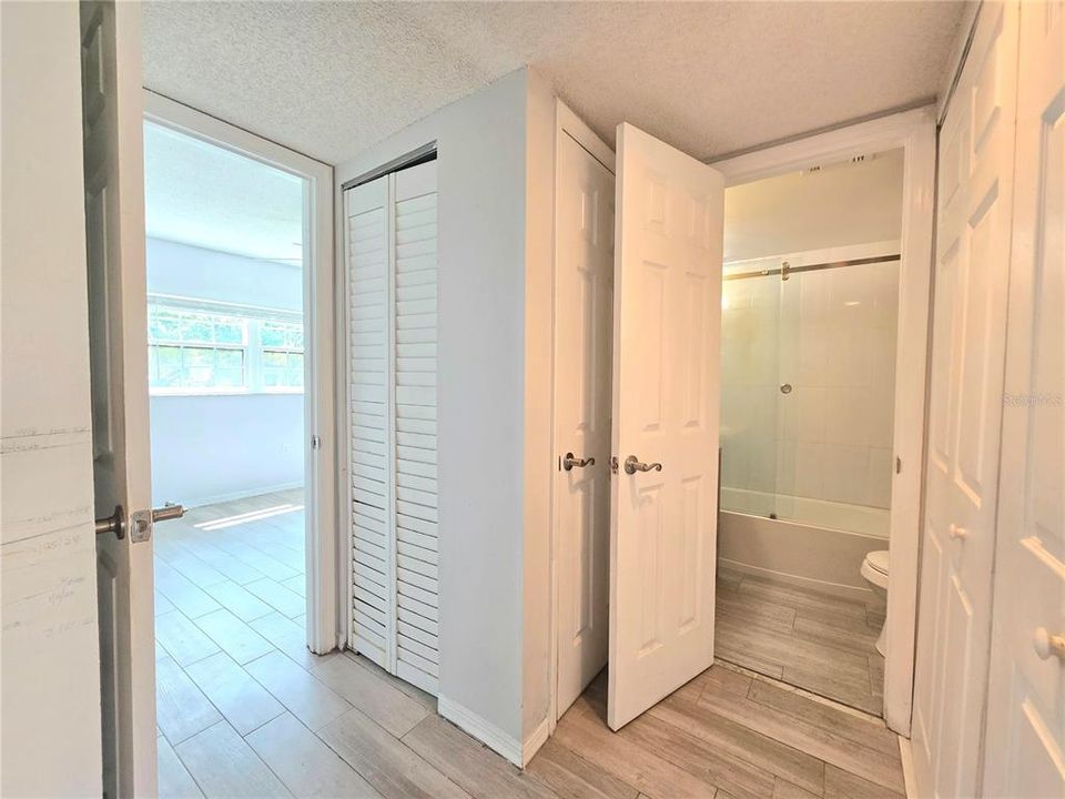 出租: $1,950 (2 贝兹, 2 浴室, 912 平方英尺)