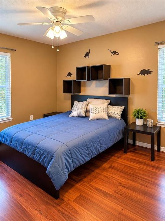 For Sale: $299,500 (3 beds, 2 baths, 1678 Square Feet)