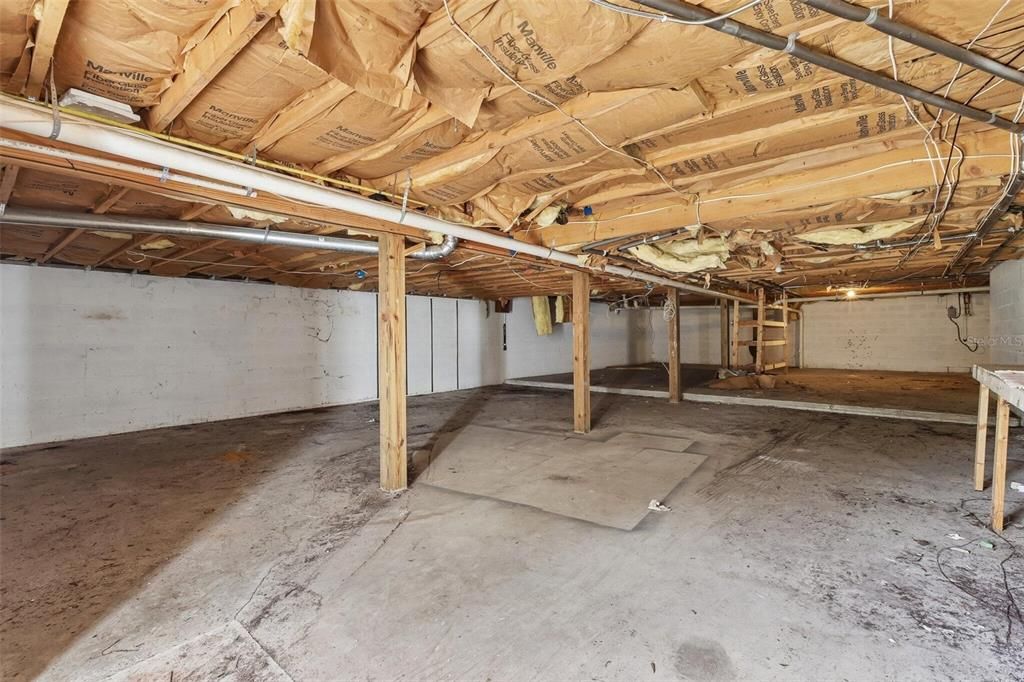 Activo con contrato: $294,900 (3 camas, 2 baños, 1678 Pies cuadrados)