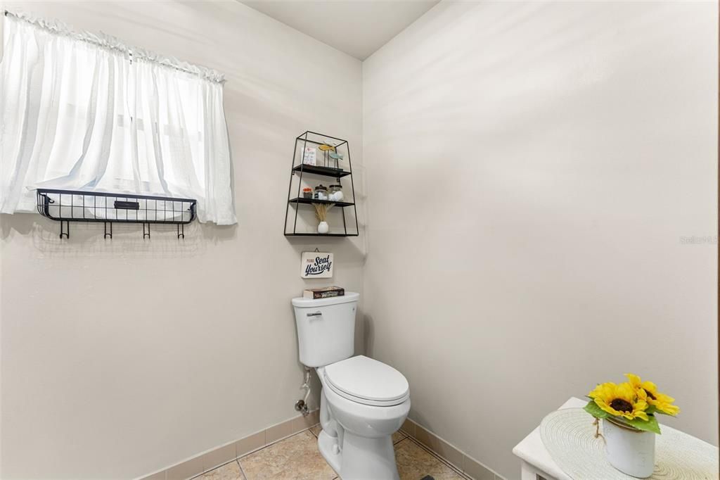 For Sale: $295,000 (2 beds, 2 baths, 1254 Square Feet)