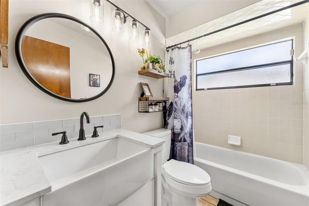 For Sale: $295,000 (2 beds, 2 baths, 1254 Square Feet)