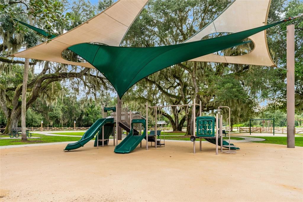 For Sale: $295,000 (2 beds, 2 baths, 1254 Square Feet)