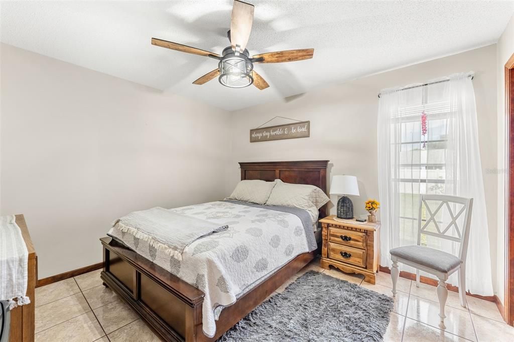 For Sale: $295,000 (2 beds, 2 baths, 1254 Square Feet)