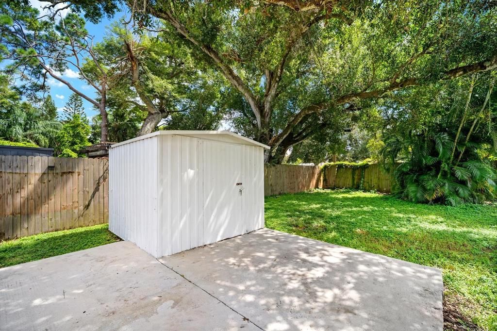 For Sale: $369,900 (3 beds, 2 baths, 1044 Square Feet)
