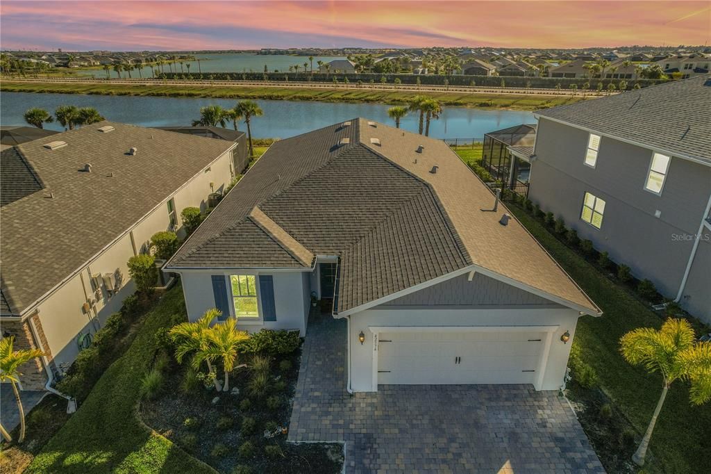 For Sale: $475,000 (4 beds, 2 baths, 2041 Square Feet)
