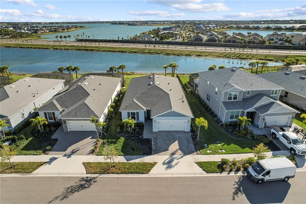 For Sale: $475,000 (4 beds, 2 baths, 2041 Square Feet)