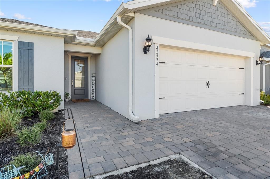 For Sale: $475,000 (4 beds, 2 baths, 2041 Square Feet)