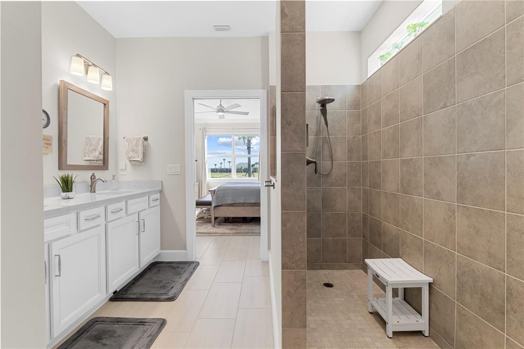 For Sale: $475,000 (4 beds, 2 baths, 2041 Square Feet)