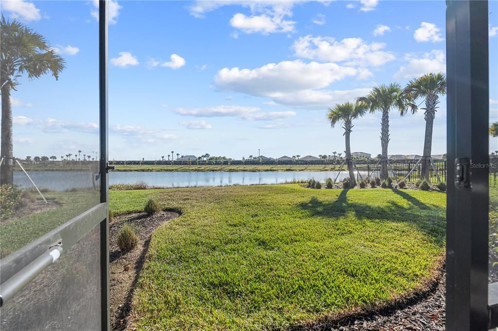 For Sale: $475,000 (4 beds, 2 baths, 2041 Square Feet)