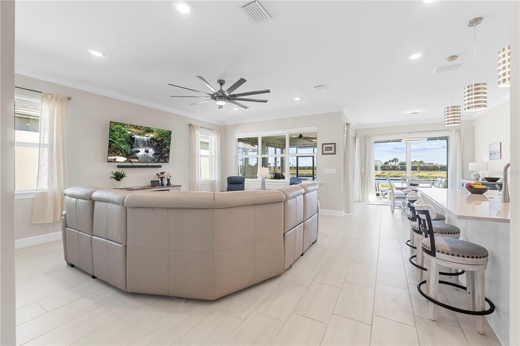 For Sale: $475,000 (4 beds, 2 baths, 2041 Square Feet)