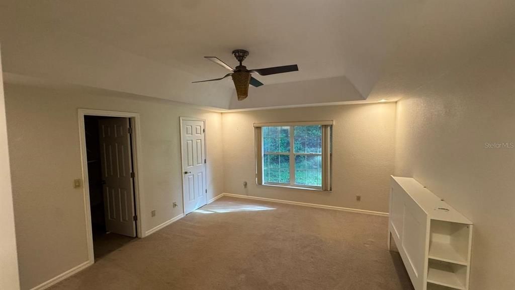 For Sale: $440,000 (3 beds, 2 baths, 1991 Square Feet)