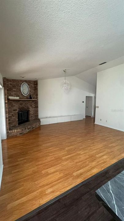 For Sale: $440,000 (3 beds, 2 baths, 1991 Square Feet)